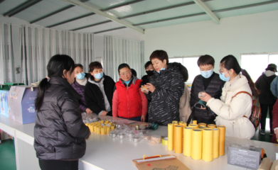 巾幗綻芳華，監(jiān)管顯擔(dān)當(dāng)——市市場監(jiān)管局組織開展“三八”婦女節(jié)主題活動，助推優(yōu)質(zhì)經(jīng)營服務(wù)